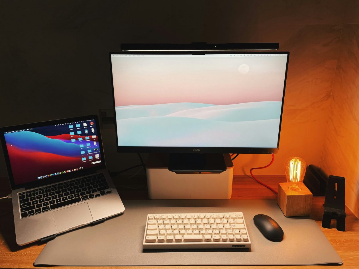 MacBook Pro com uma tela