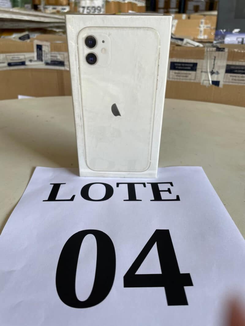 iPhone 11 em leilão pela Receita Federal