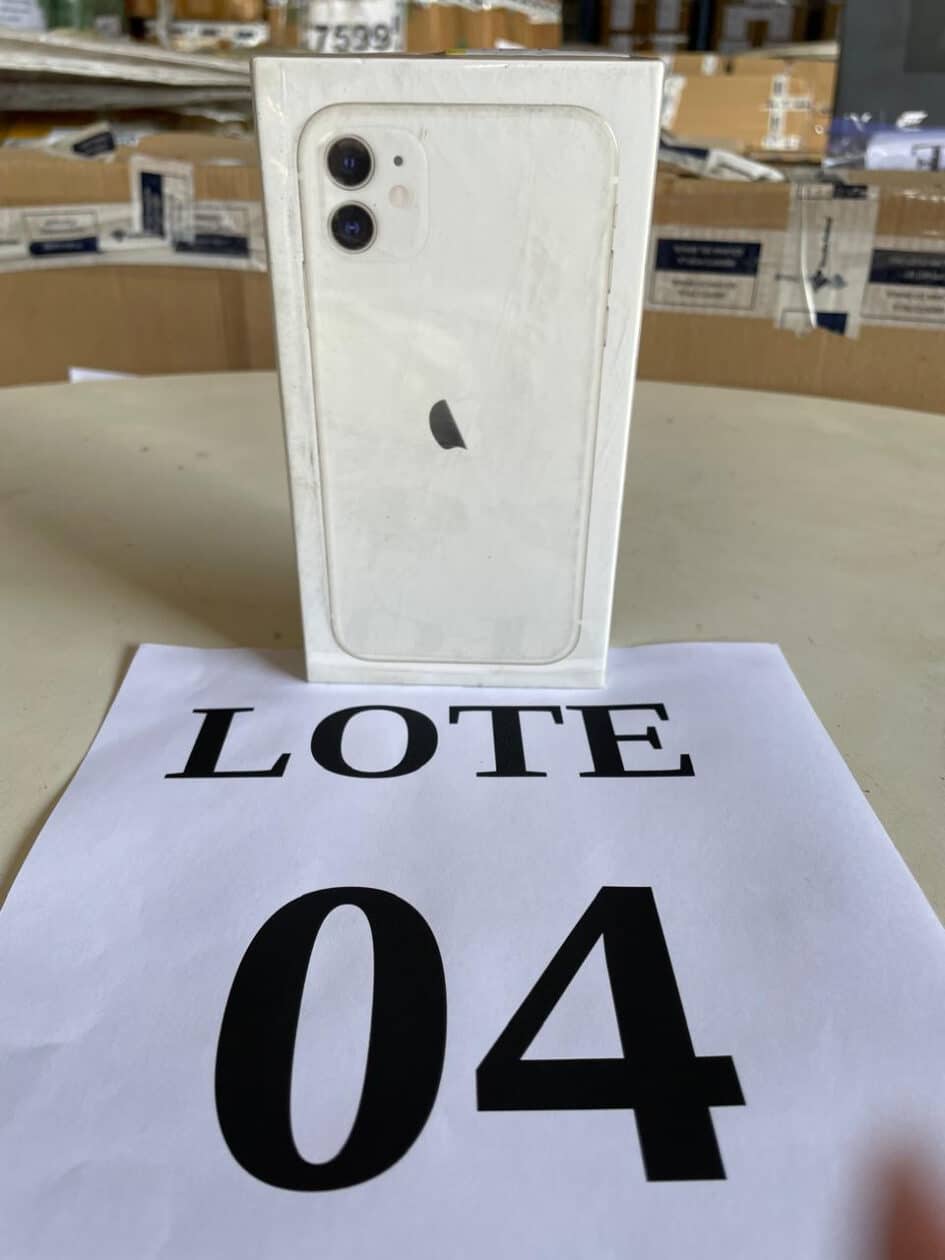 iPhone 11 em leilão pela Receita Federal