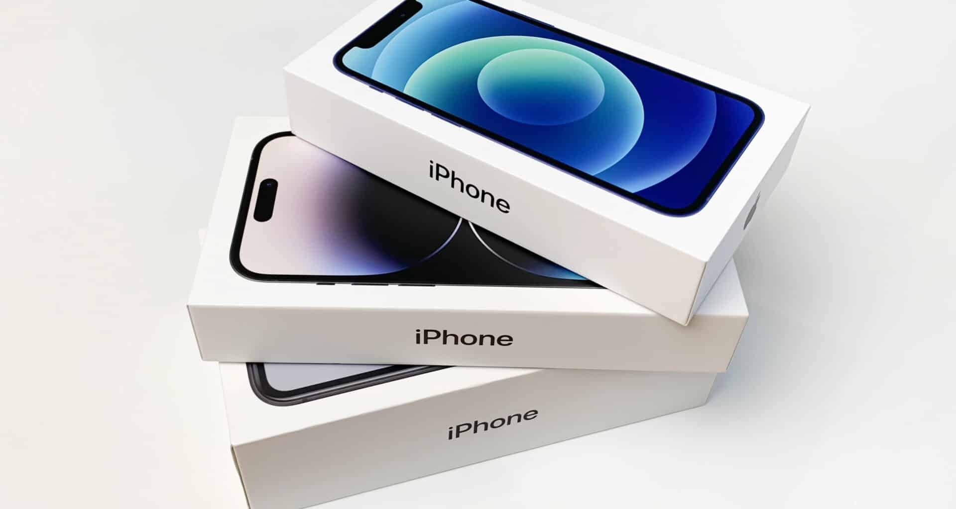 Caixas de iPhones
