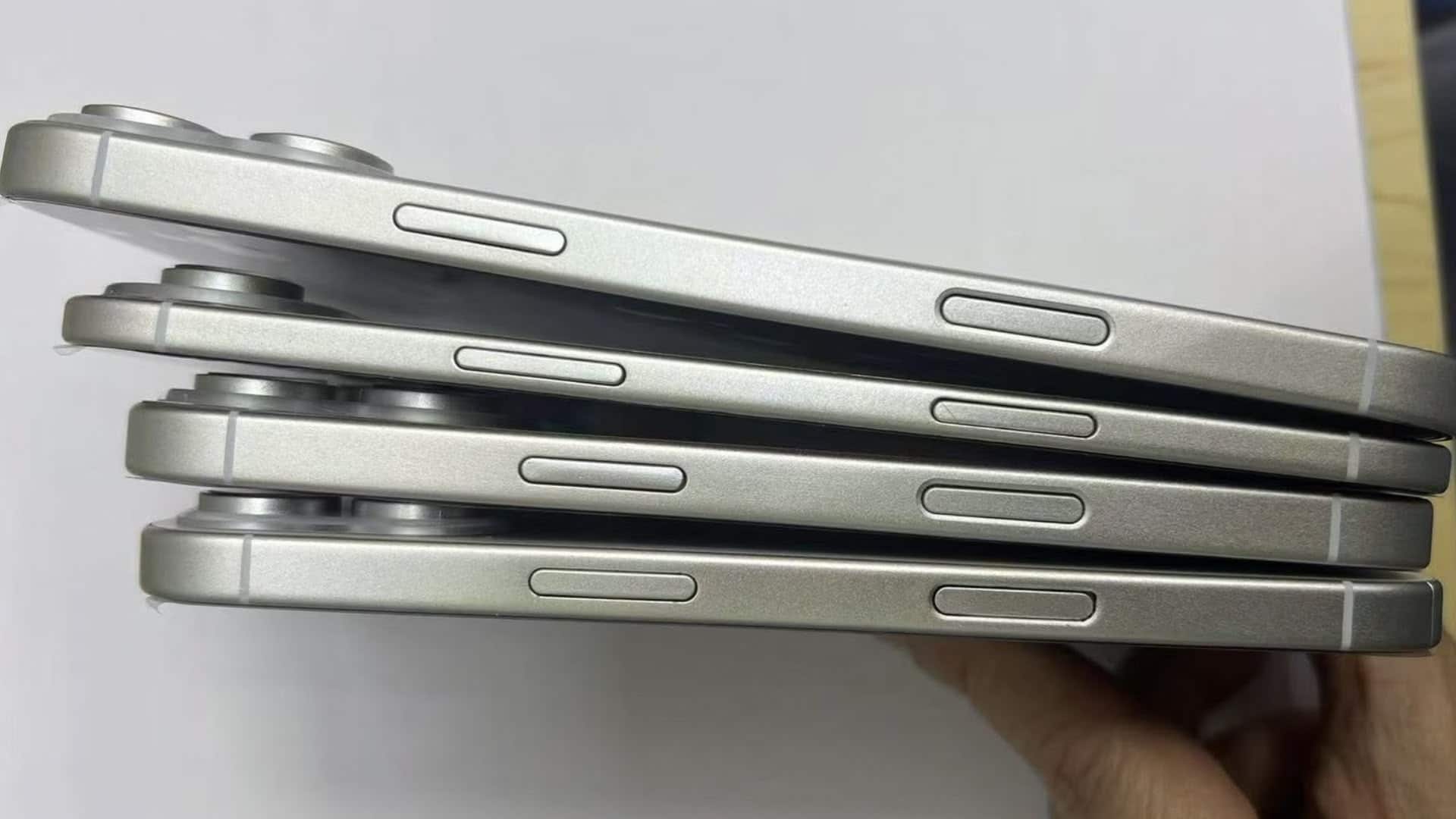 Dummies dos "iPhones 17"