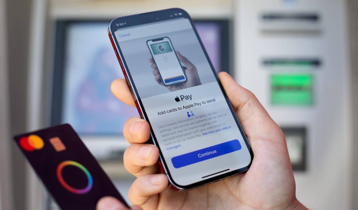 Configuração do Apple Pay no iPhone com cartão de crédito/débito