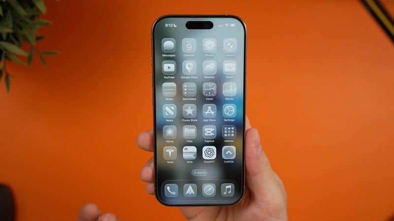 iPhone 16 Pro Max rodando o iOS 26