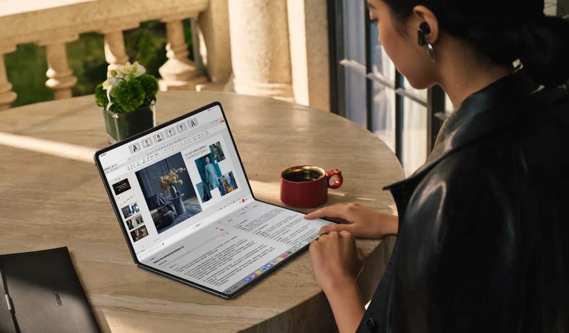 HUAWEI MateBook Fold ULTIMATE DESIGN