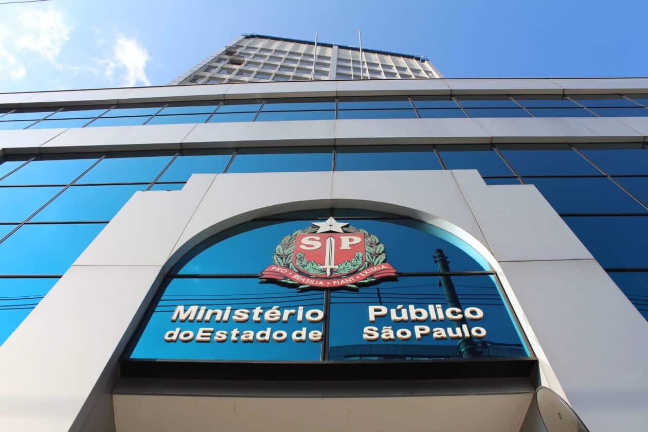 Ministério Público de SP investiga “auxílio-iPhone” pago a procuradores