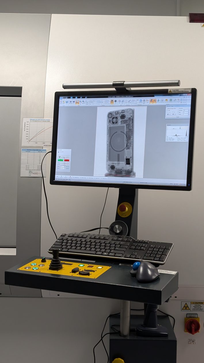 Testes feitos em produtos da Apple no laboratório na Irlanda