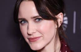 Atriz Rachel Brosnahan