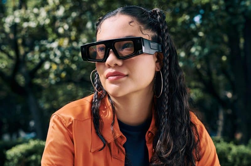 Preview da nova geração dos Spectacles do Snapchat, com IA e AR
