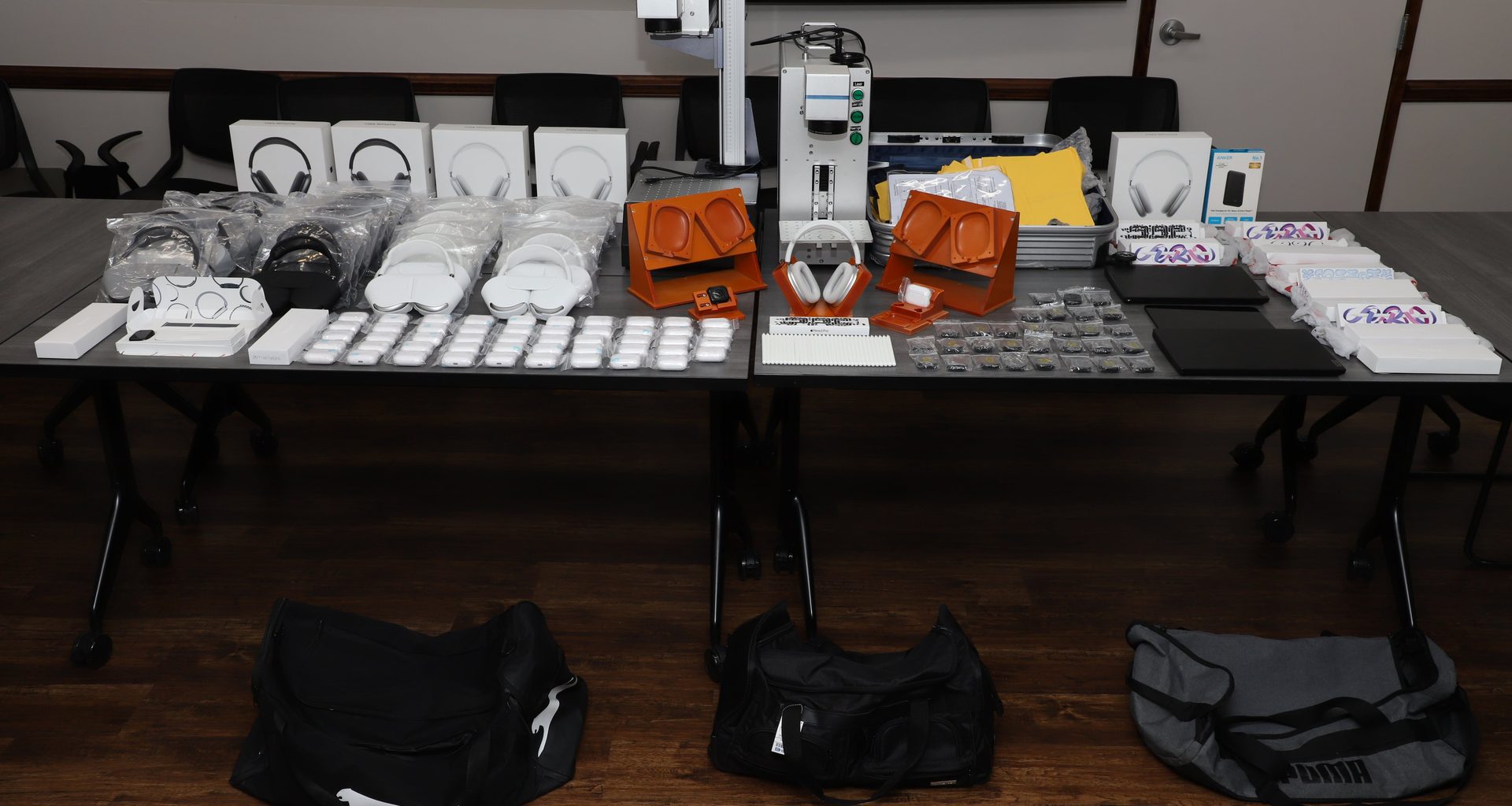 Produtos falsificados da Apple