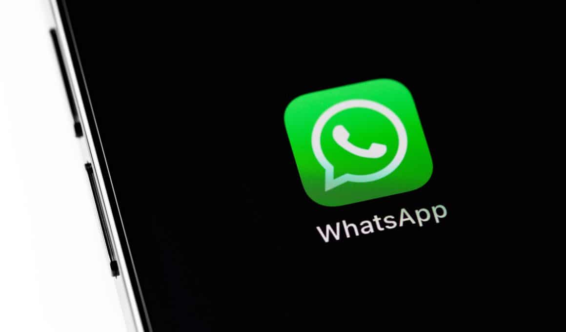 Ícone do WhatsApp em smartphone