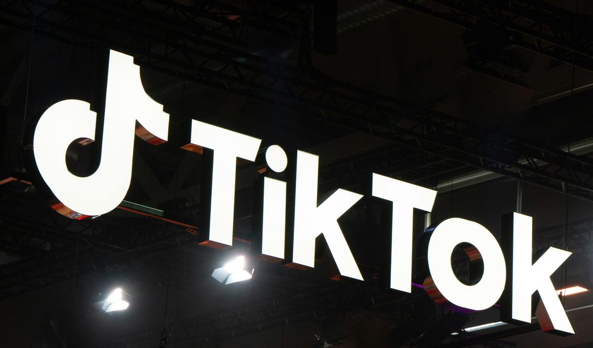 Letreiro do TikTok