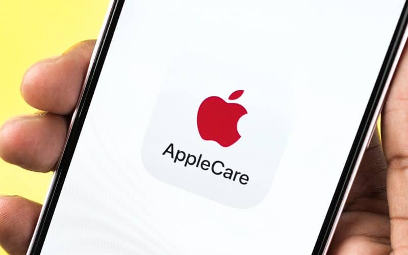 Logo do AppleCare em tela de iPhone