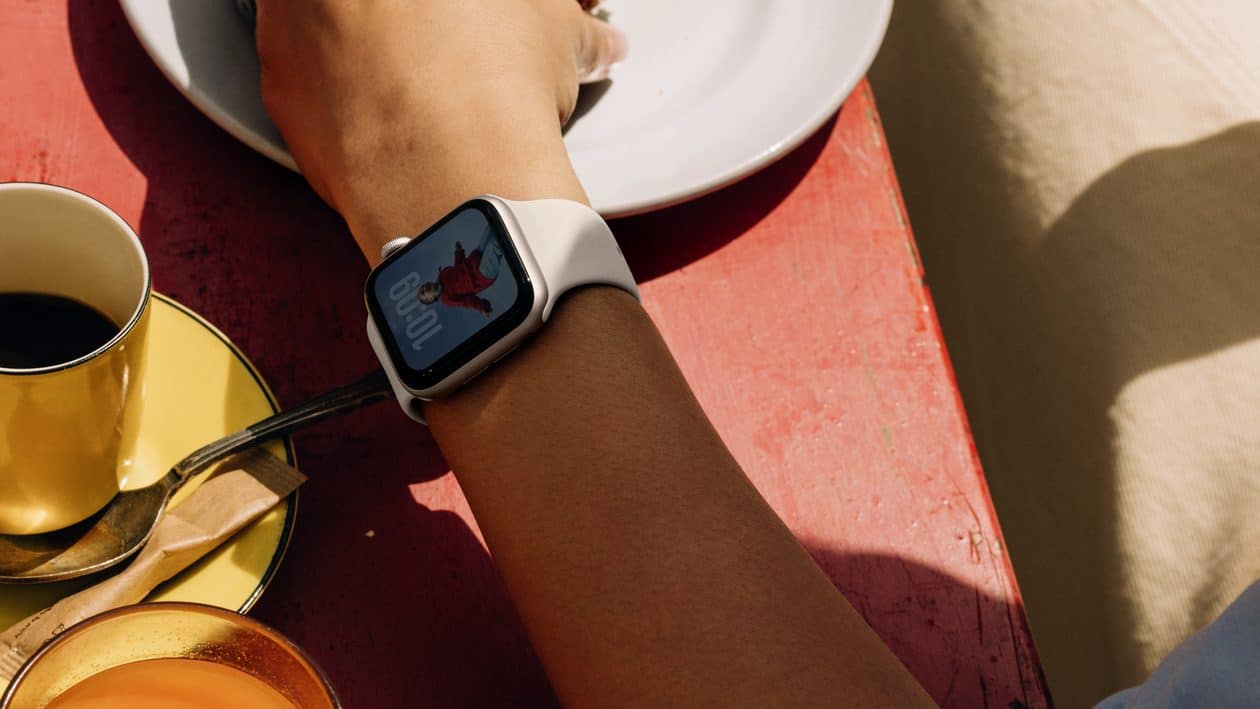 Oferta: Apple Watch SE 3 (GPS de 44mm) por R$2.599,90 à vista!