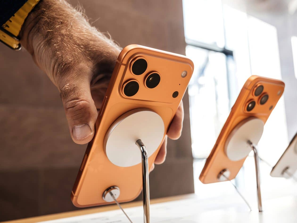 Apple reduz preços dos iPhones 17 Pro e 17 Pro Max na China