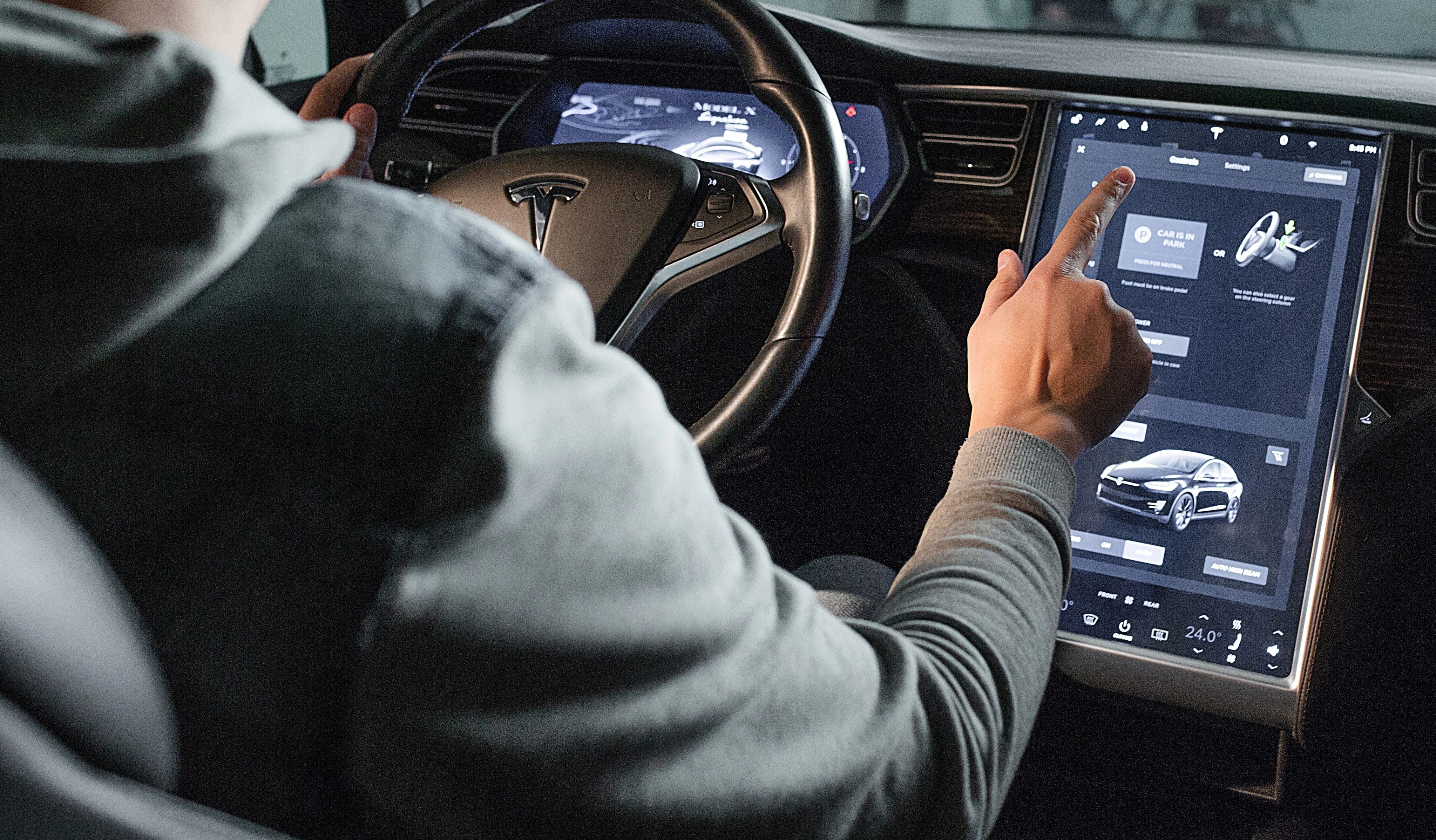 Aplicativo Mapas teria atrasado chegada do CarPlay a carros da Tesla