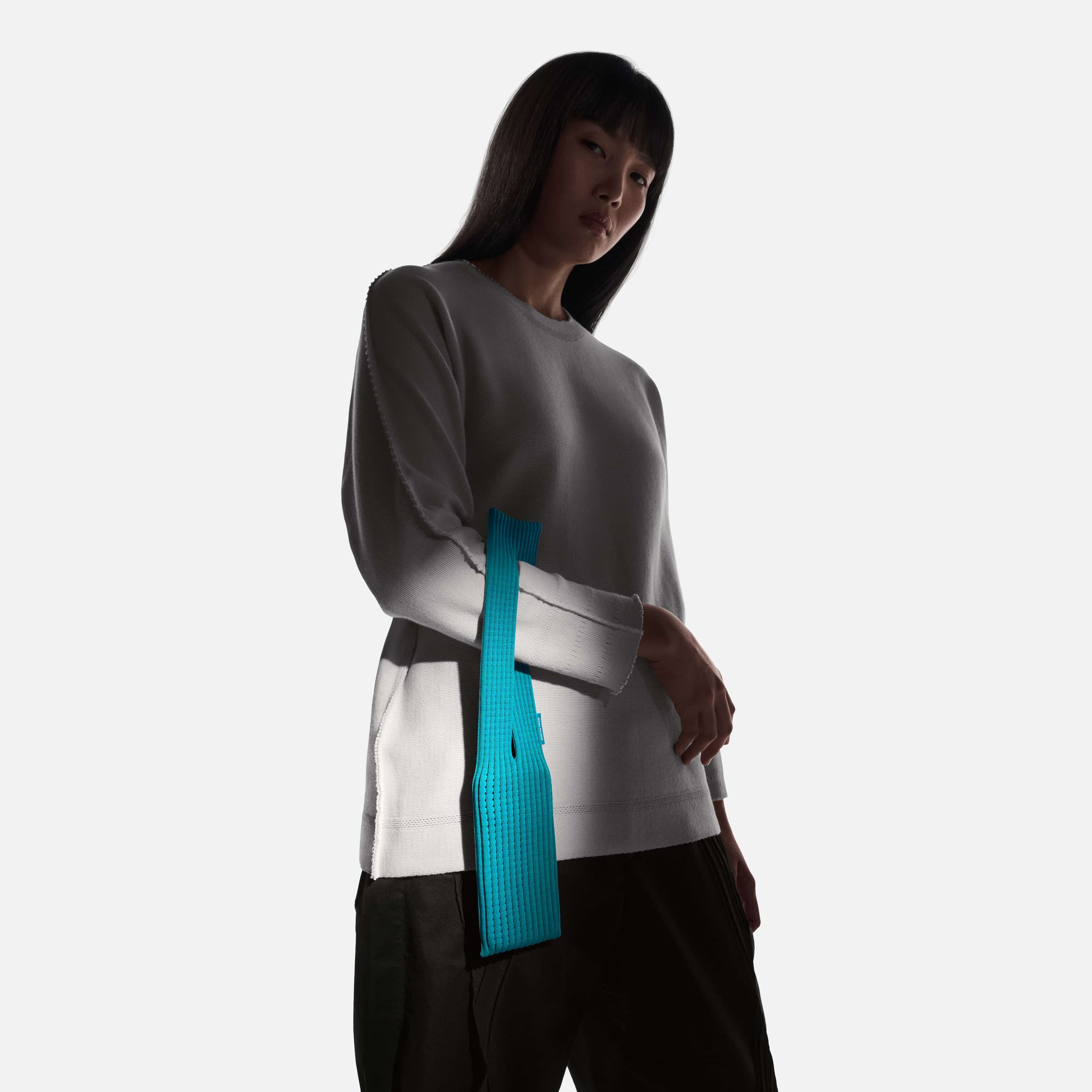 Apple e ISSEY MIYAKE anunciam o iPhone Pocket, acessório que
