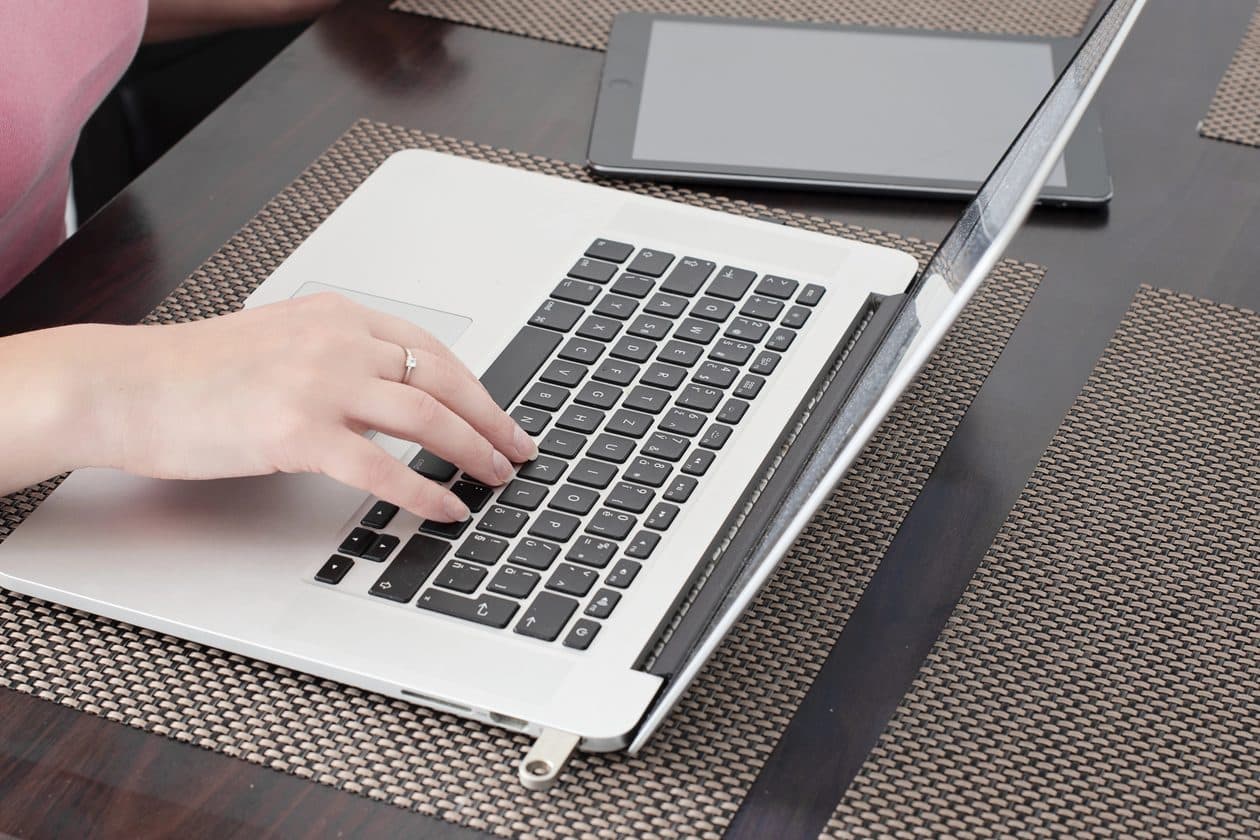 Abrimos uma vaga de estágio na redação do MacMagazine!