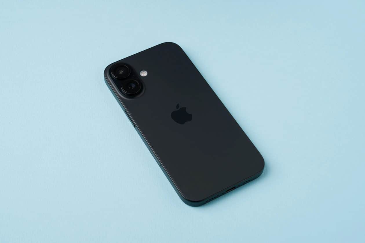 Oferta: iPhone 16 (128GB) por R$4.598,96 no Pix!