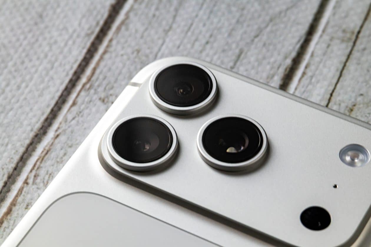 Samsung avança na produção de sensores de imagem para iPhones nos EUA