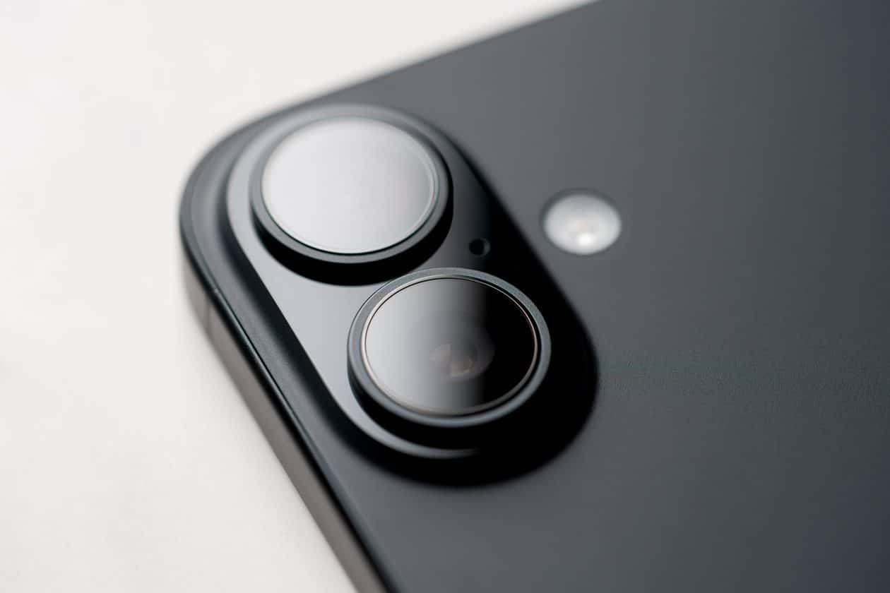 Oferta: iPhone 16 (128GB) com 28% de desconto!