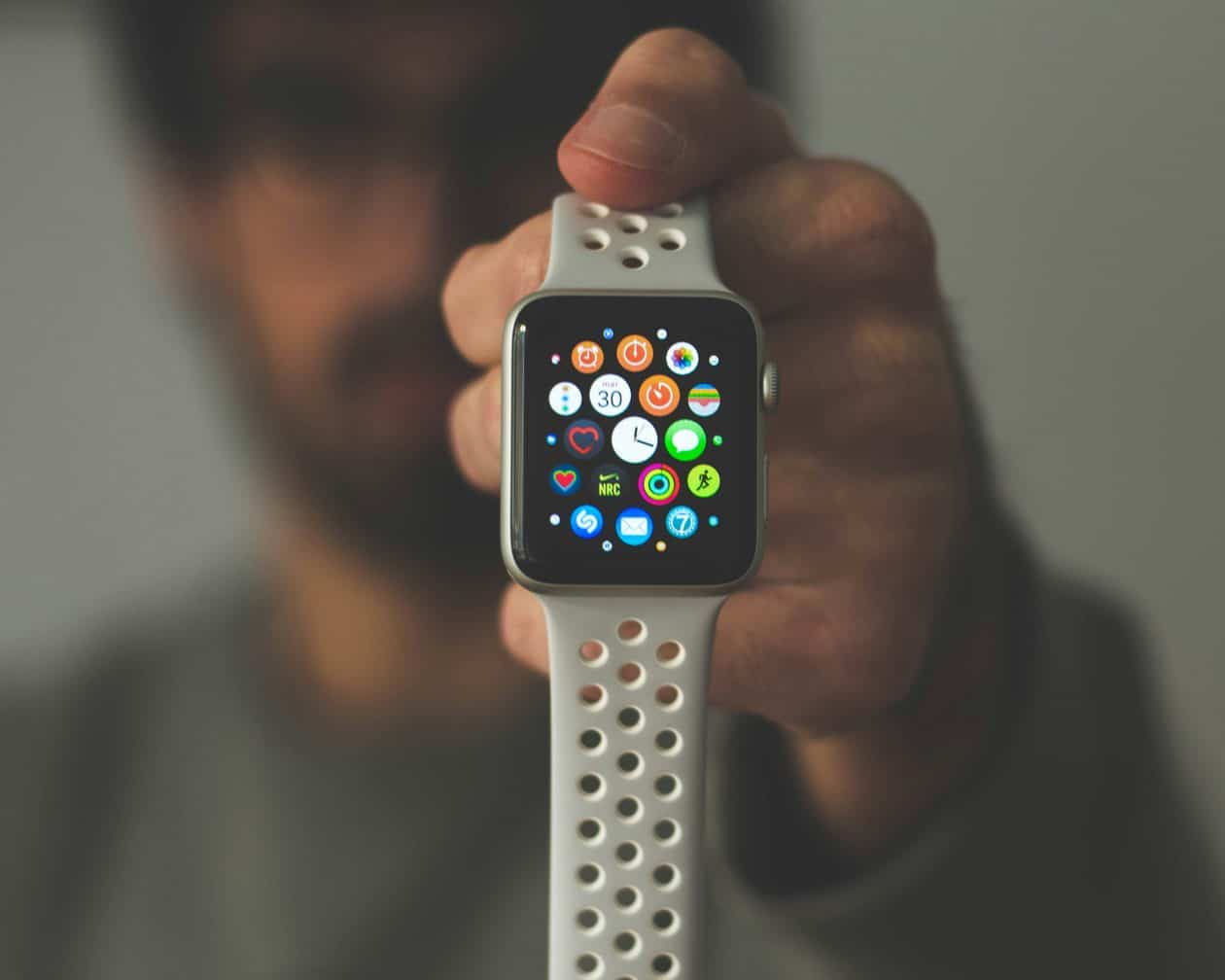 Como organizar os seus emails por conversa no Mail do Apple Watch