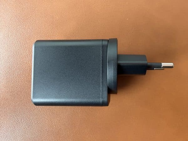 Carregador 3-em-1 (de viagens, edição global), da Mophie