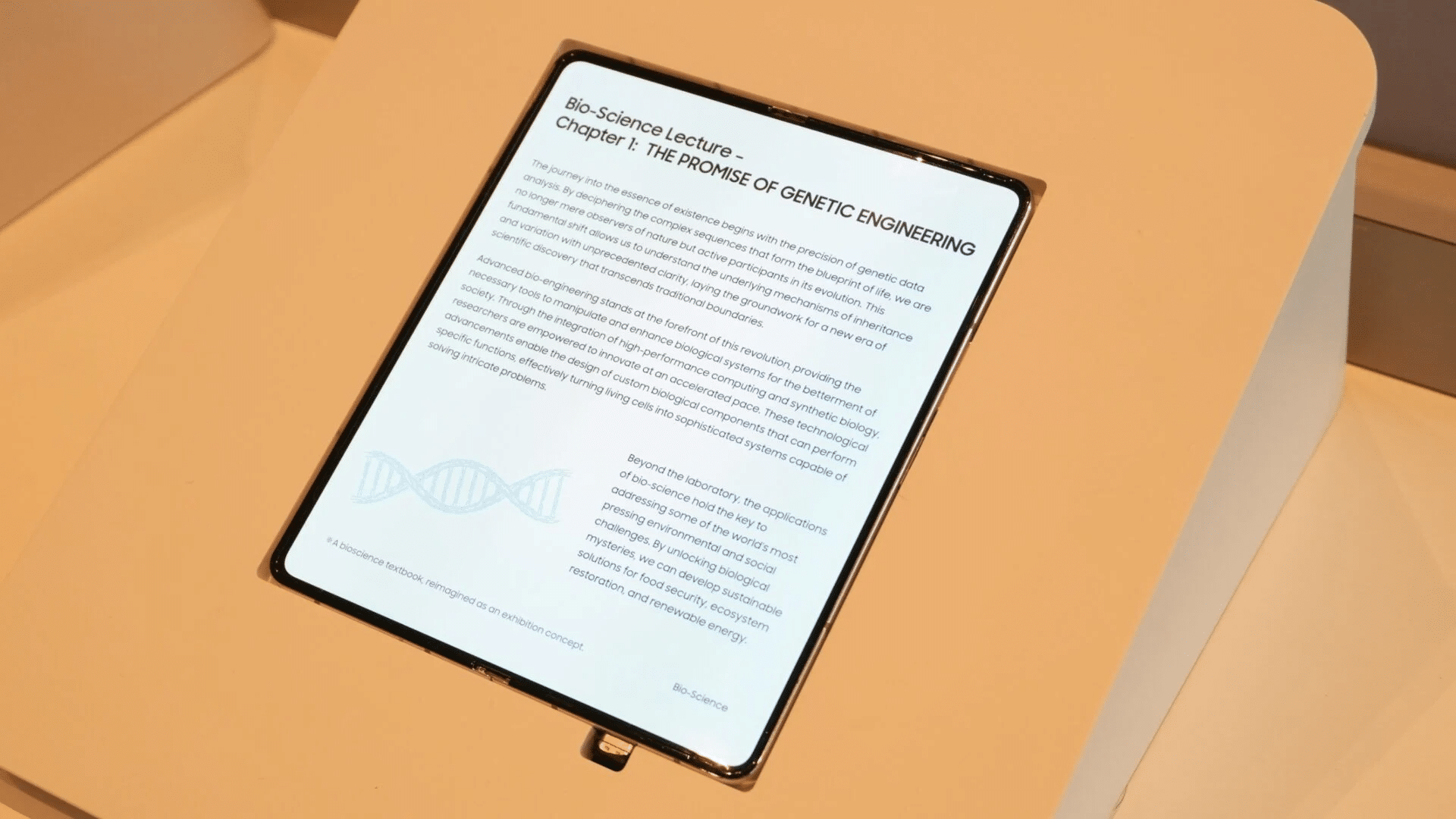 Tela dobrável sem vincos da Samsung Display na CES 2026