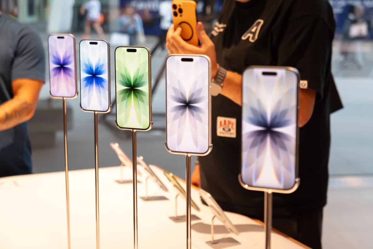Governo desiste de aumentar imposto que afetaria preços de iPhones no Brasil