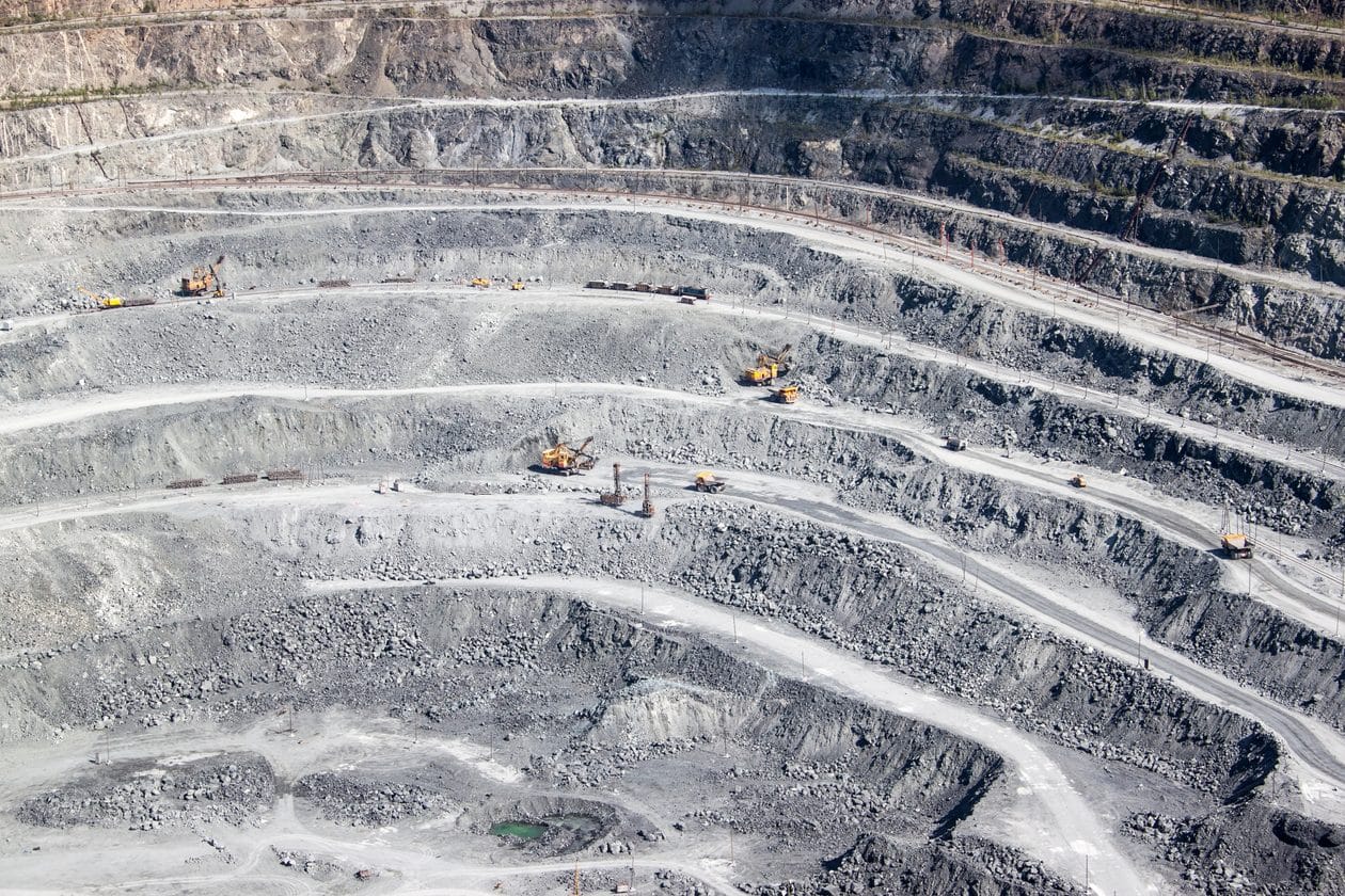 Apple diz não ter encontrado uso de minerais de conflito entre fornecedores em 2025